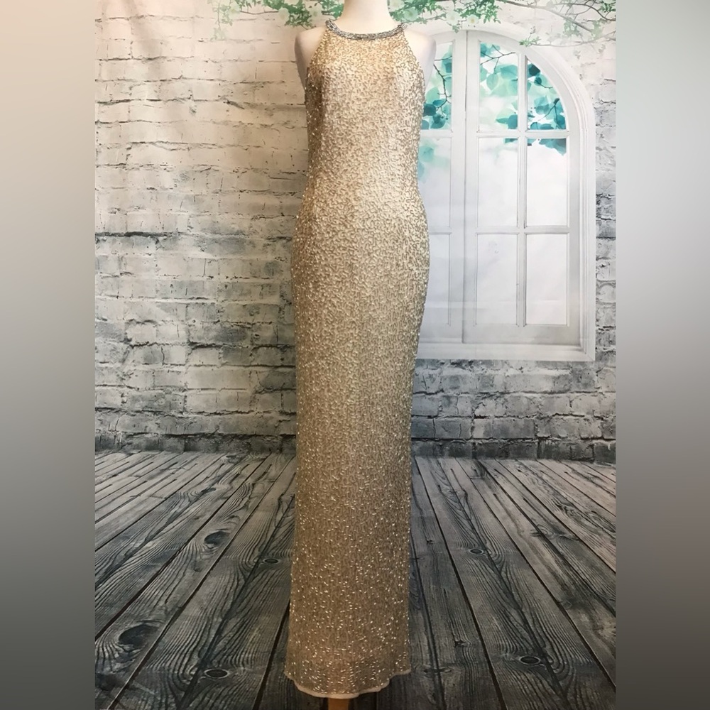 Mac Duggal 6
